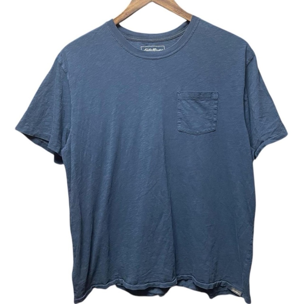 plain blank darker blue Eddie Bauer short sleeve crewneck front pocket T-shirt